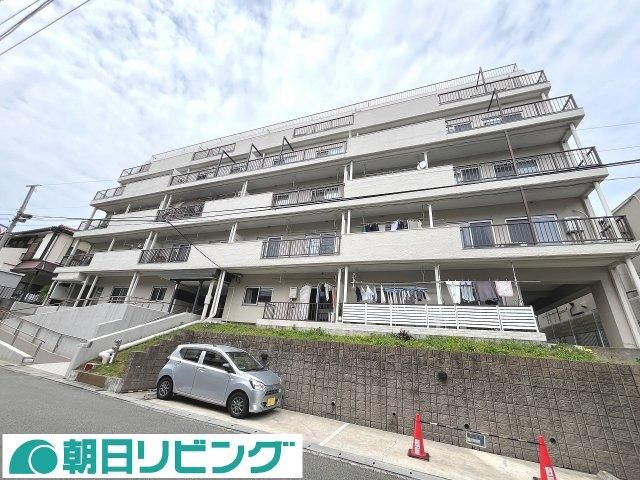 Renovated 1LDK Apartment in Fujigaoka, Yokohama - Thumbnail 2
