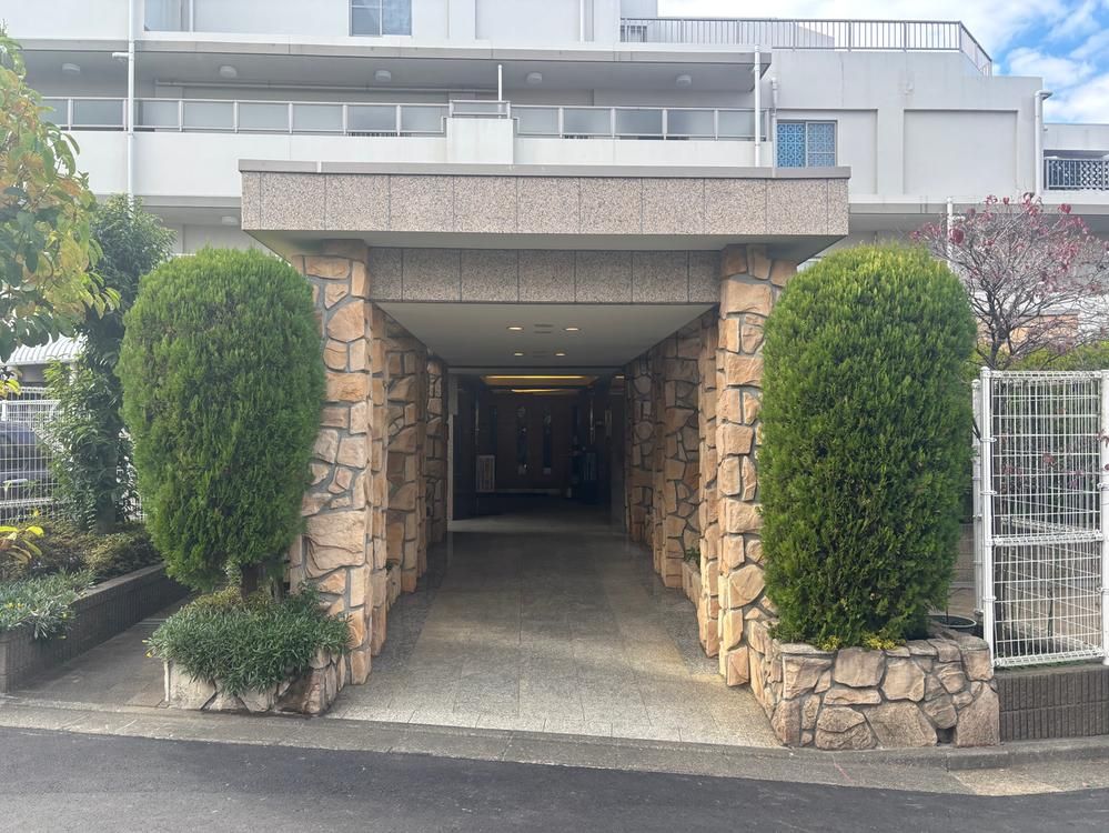3LDK Apartment in Kawasaki, 108 sqm, Hilltop Views - Thumbnail 3
