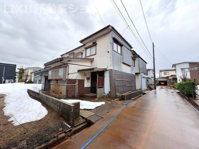 6DK House for Sale in Joetsu, Niigata – 264m² Land - Thumbnail 3
