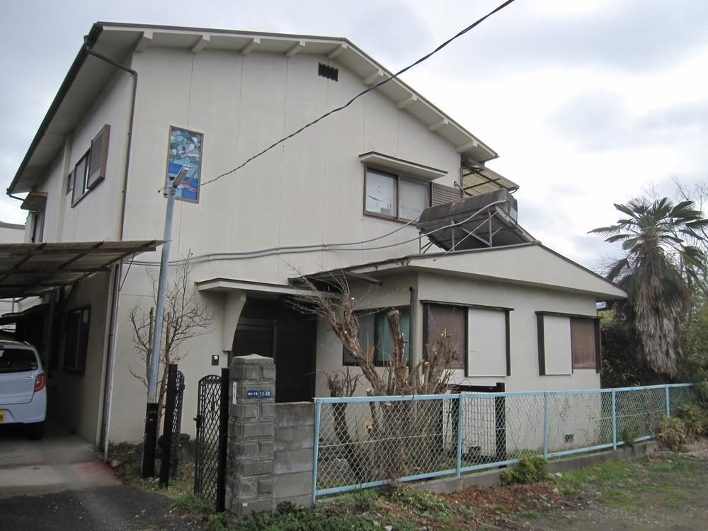 Spacious 7K House in Kofu City with 573m2 Land - Thumbnail 2