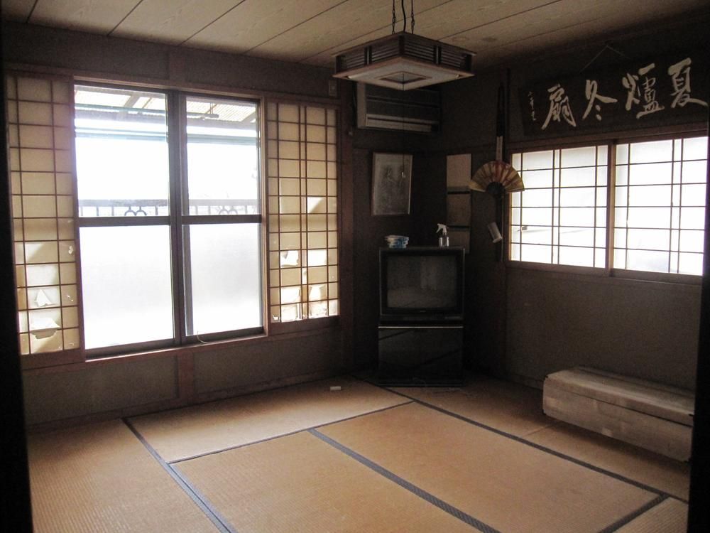 Spacious 7K House in Kofu City with 573m2 Land - Thumbnail 4
