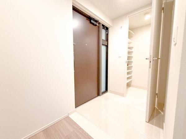 1LDK Apartment for Sale in Totsuka, Yokohama, 71.3m2 - Thumbnail 4