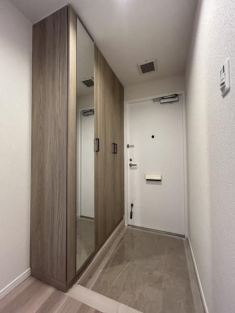 Renovated 4LDK Apartment for Sale in Omiya, Saitama - Thumbnail 2
