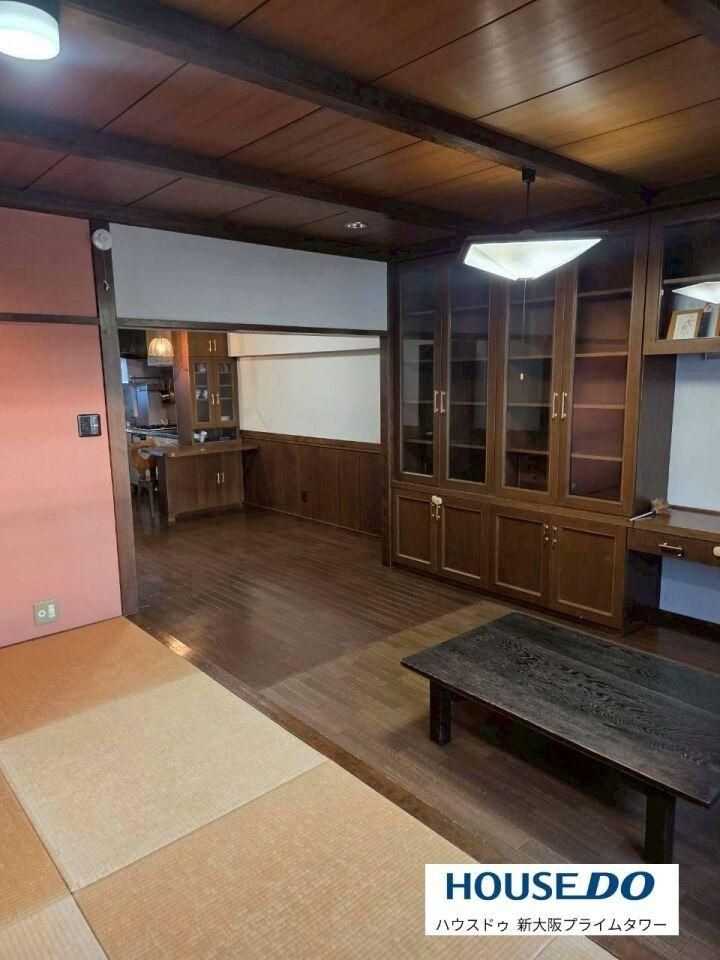 1DK Apartment for Sale in Sumiyoshi-ku, Osaka - 55m2 - Thumbnail 2