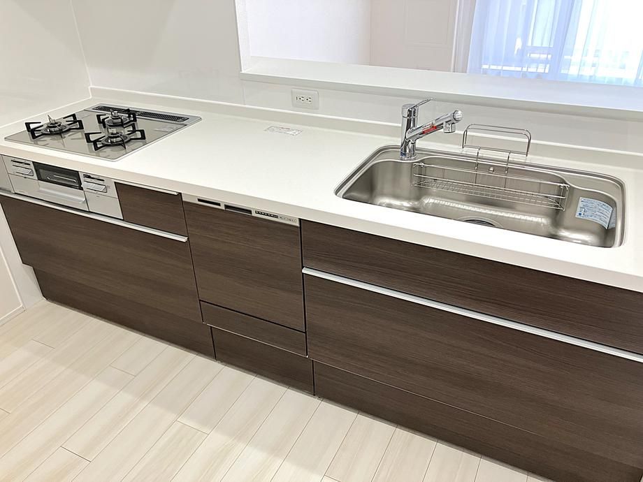 Renovated 3LDK Apartment Near Hachiken Station, Sapporo - Thumbnail 4