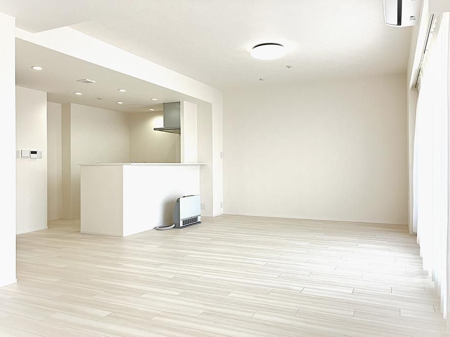 Renovated 3LDK Apartment Near Hachiken Station, Sapporo - Thumbnail 3