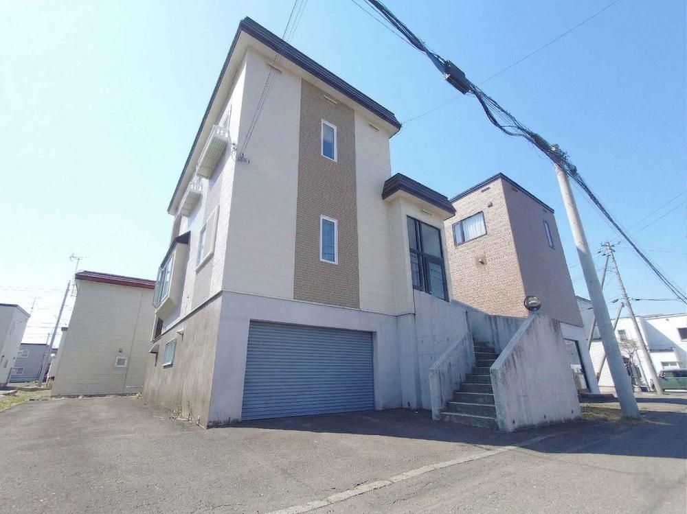 4LDK House with Garage in Kitahiroshima, Hokkaido - Thumbnail 3