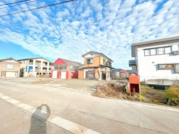 Renovated 5LDK House on 504 sqm Land in Uonuma, Niigata - Thumbnail 2