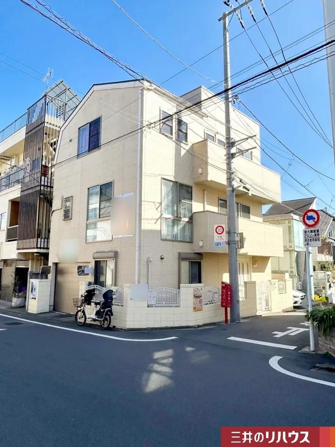 4LDK Detached House for Sale in Nakameguro, Tokyo - Thumbnail 2