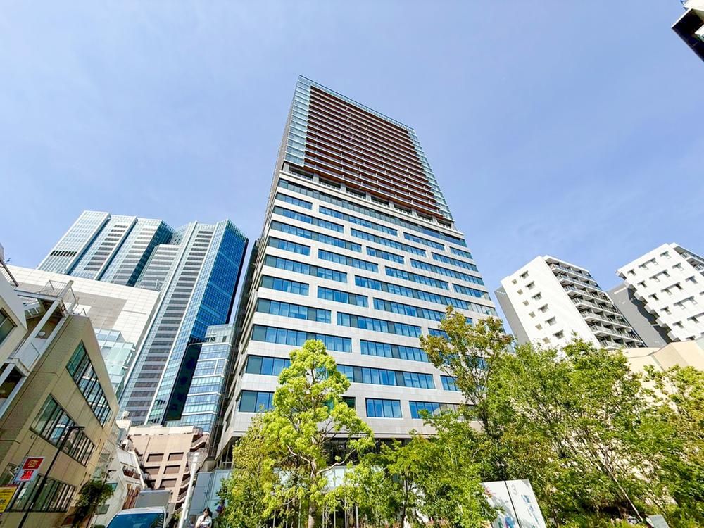 1LDK Apartment for Sale in Shibuya, Tokyo - 60.95 sqm - Thumbnail 2