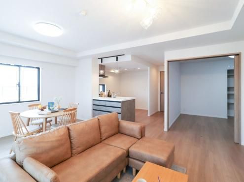 Gran Tsudanuma Hills 3LDK+S Apartment for Sale in Funabashi - Thumbnail 2