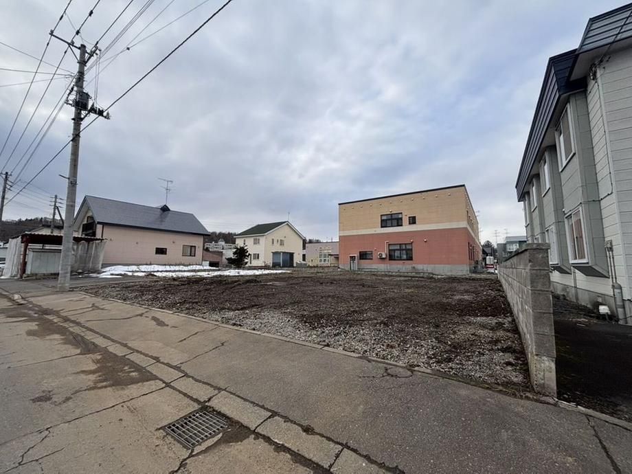 Land for Sale in Asahikawa, Hokkaido - 421m2 Plot - Thumbnail 4