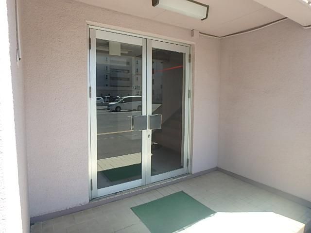 2LDK Apartment for Sale in Kita Ward, Sapporo - 44.81m² - Thumbnail 2