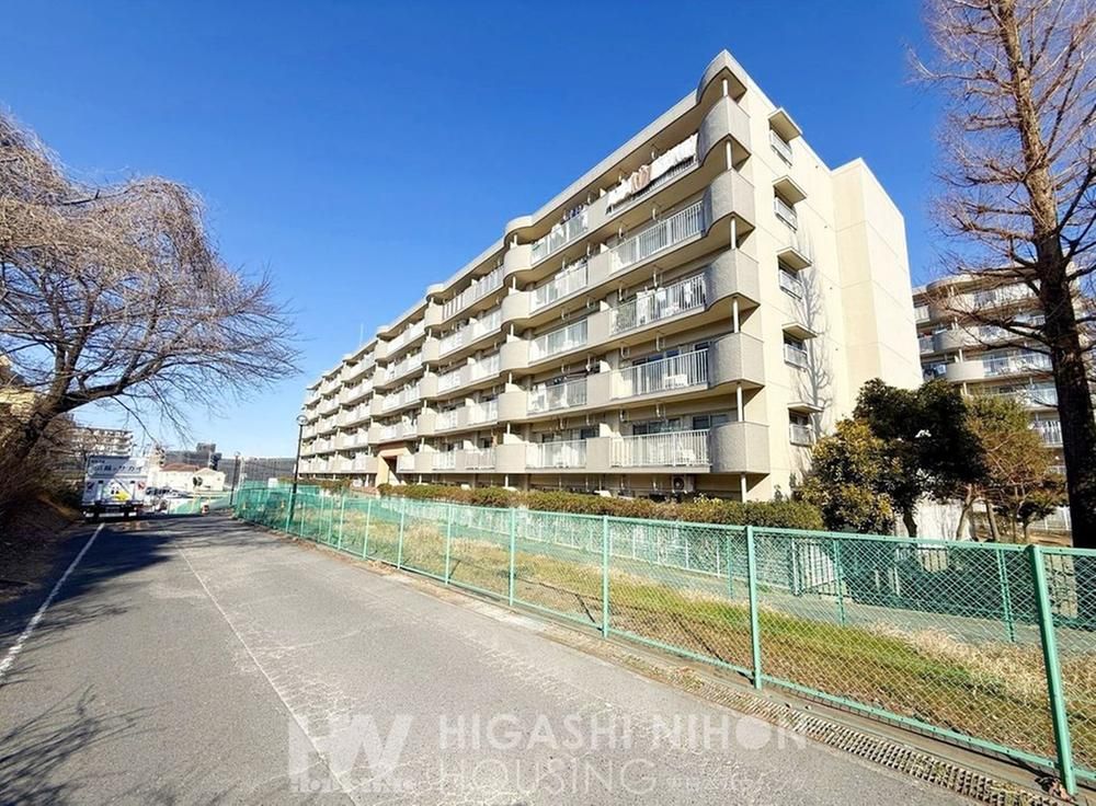 2LDK Apartment for Sale in Miyamae, Kawasaki near Tama-Plaza - Image 1