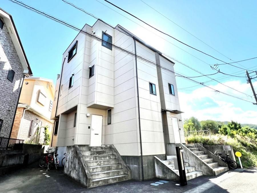 4LDK House for Sale in Hadano, Kanagawa - 164m2 - Thumbnail 3