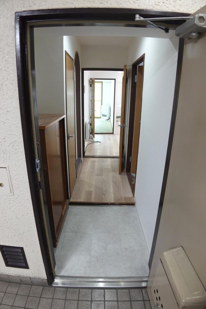 1LDK+S Apartment for Sale in Kita Ward, Sapporo Near Kita-Sanjo Station - Thumbnail 2