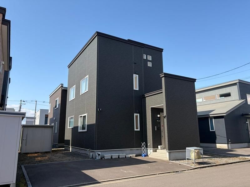 4LDK House for Sale in Hakodate, Hokkaido - 102.68 sqm - Thumbnail 2