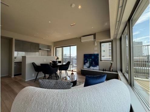 3LDK Apartment for Sale in Takadanobaba, Shinjuku, Tokyo - Thumbnail 3