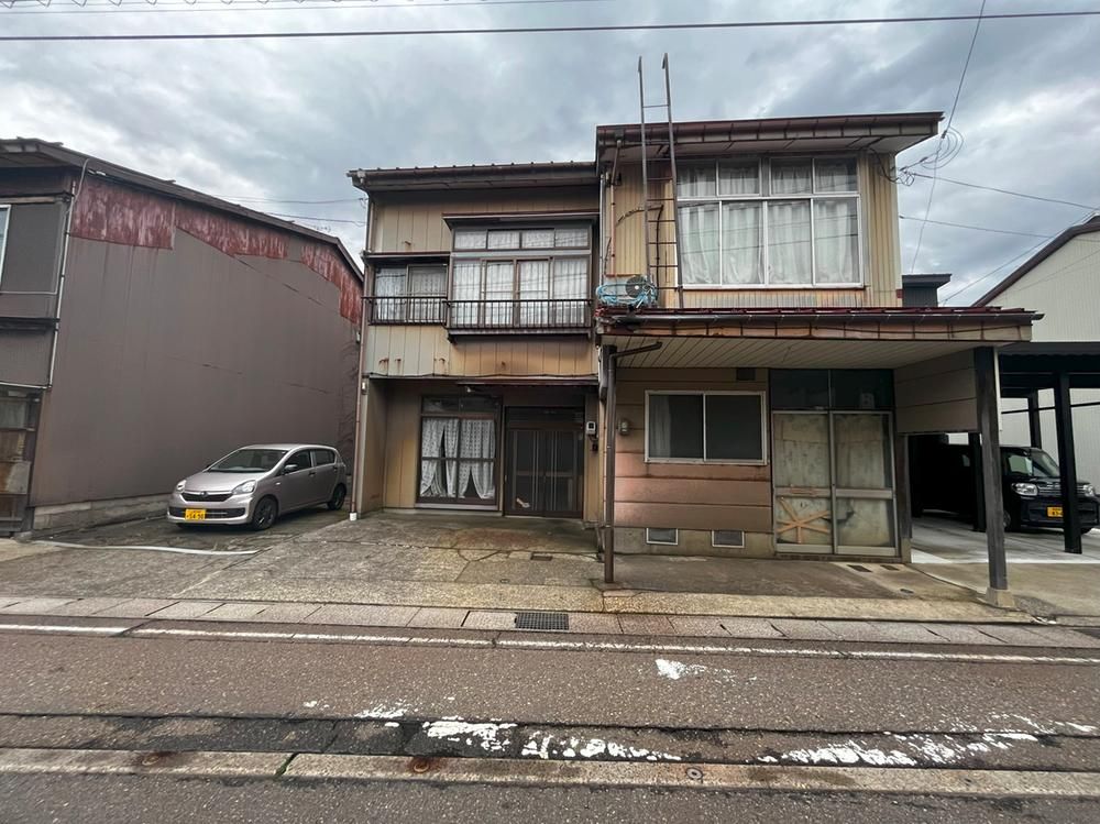 Two Traditional Houses for Sale in Joetsu, Niigata – 1,000,000 Yen - Thumbnail 2