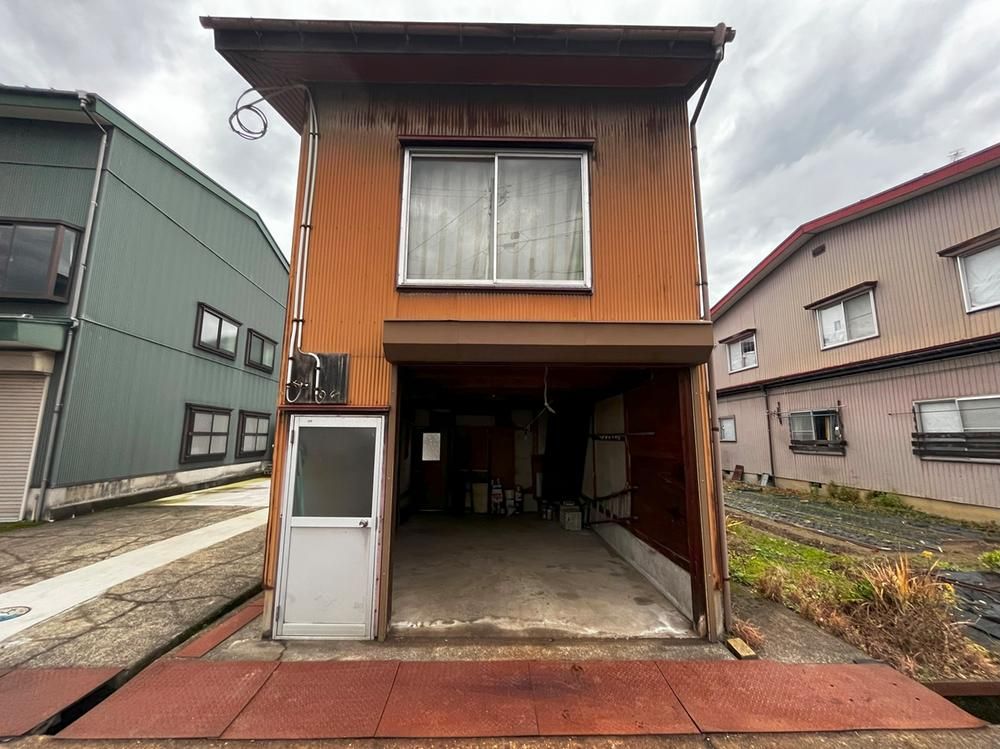Two Traditional Houses for Sale in Joetsu, Niigata – 1,000,000 Yen - Thumbnail 3