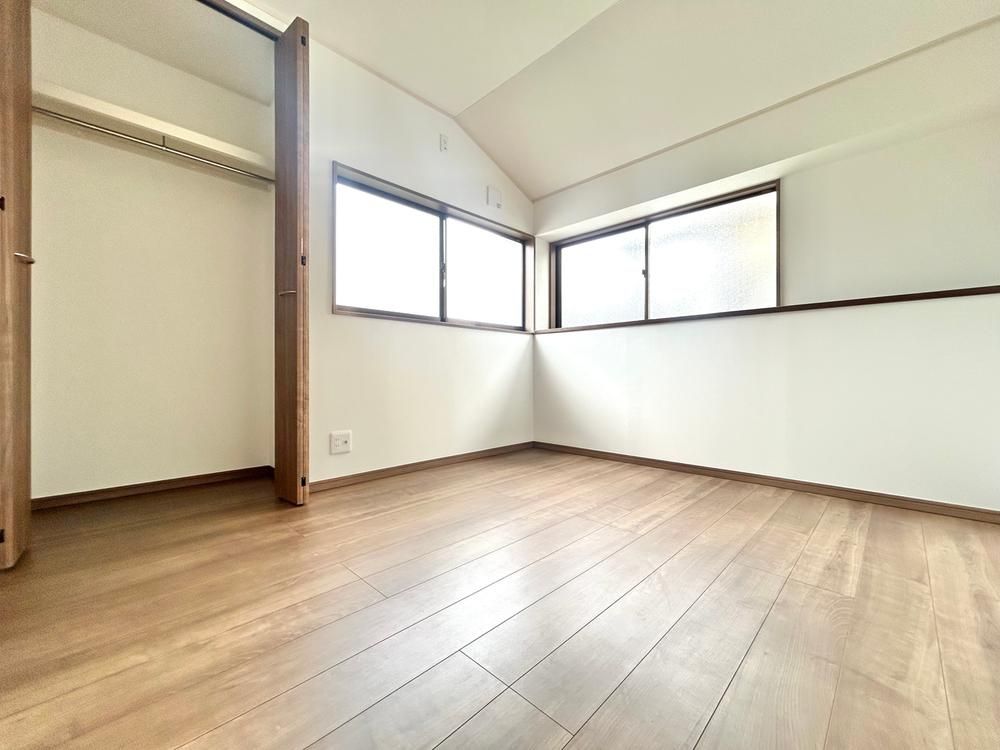 Renovated 3LDK House in Kodaira, Tokyo - 100m2 Land - Thumbnail 4