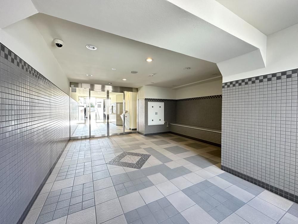 Renovated 2LDK Apartment Near Hiratsuka Station - Thumbnail 4