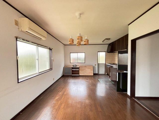 4LDK Detached House for Sale in Kujukuri Town, Chiba - Thumbnail 2