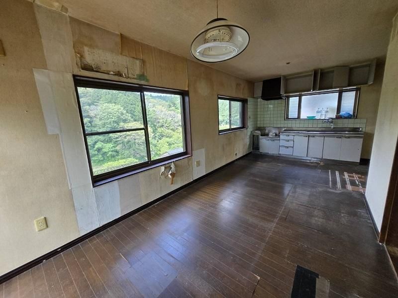 4LDK Resale House in Kochi City, Kochi Prefecture - 85m² - Thumbnail 4