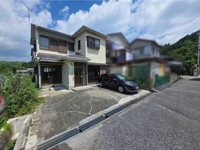4LDK Resale House in Kochi City, Kochi Prefecture - 85m² - Thumbnail 2