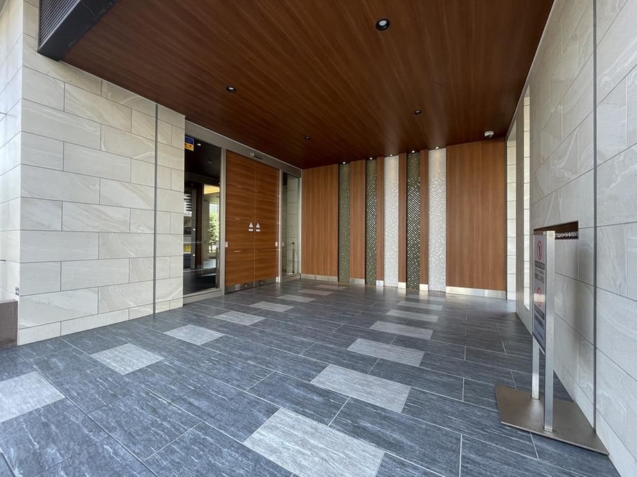 Premist Sapporo Motomachi 2LDK Apartment for Sale in Higashi-ku - Thumbnail 4
