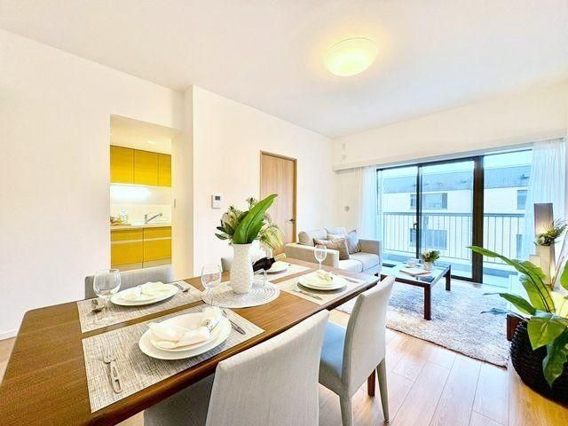 Renovated 3LDK Apartment for Sale in Kawasaki Saiwai Ward - Thumbnail 4