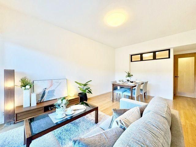 Renovated 3LDK Apartment for Sale in Kawasaki Saiwai Ward - Thumbnail 3