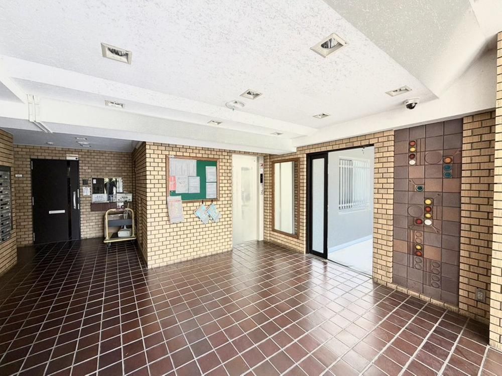 Renovated 3LDK Apartment for Sale in Saginuma, Kawasaki - Thumbnail 2