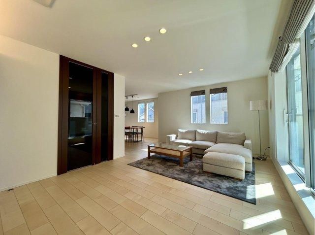 2020 Built 4LDK House in Meguro, Tokyo | Long-term Excellent Housing - Thumbnail 3