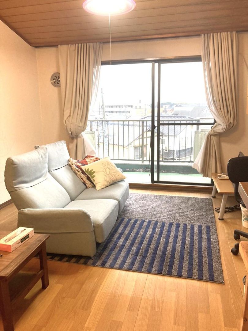 3LDK Top Floor Apartment in Hamamatsu with Park Views - Thumbnail 4
