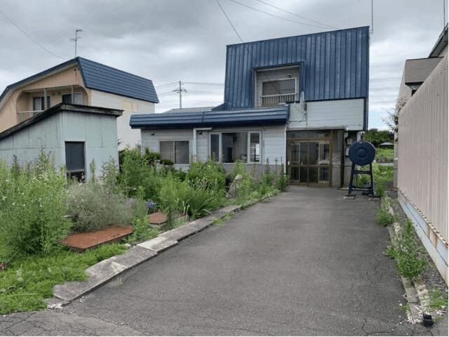 3LDK House on Large Corner Lot in Fukagawa, Hokkaido - Thumbnail 2