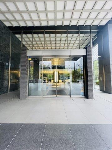 2LDK Apartment for Sale in Chuo City, Tokyo - 74.59m2 - Thumbnail 2