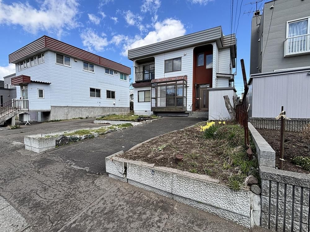 6LDK House for Sale in Shiroishi-ku, Sapporo - 224m2 Land - Thumbnail 2