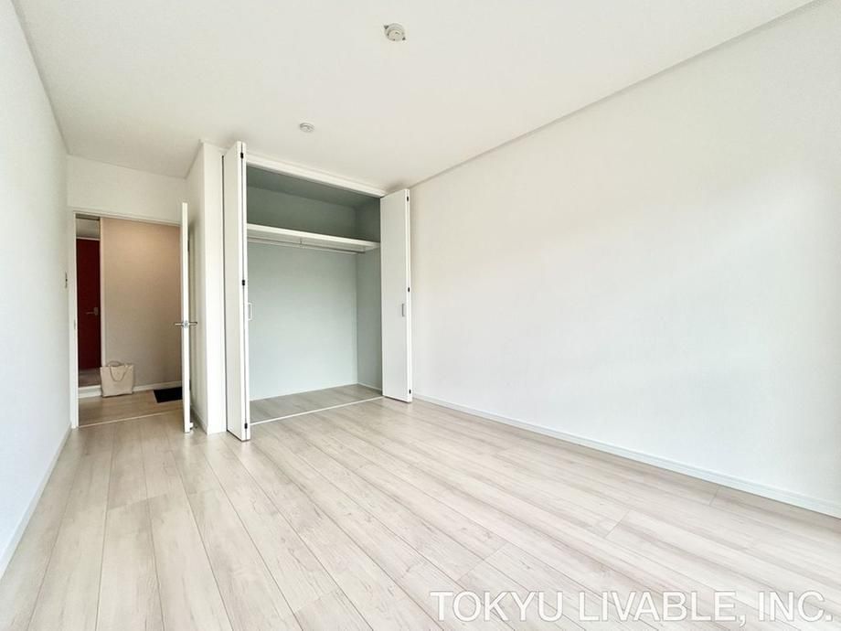 Renovated 2LDK Apartment 68.3m2 in Miyamae-ku Kawasaki - Thumbnail 3