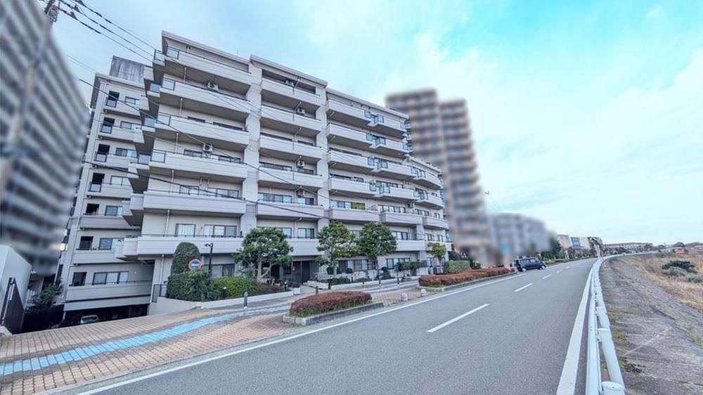 3LDK Apartment for Sale in Atsugi City, Kanagawa - Thumbnail 2