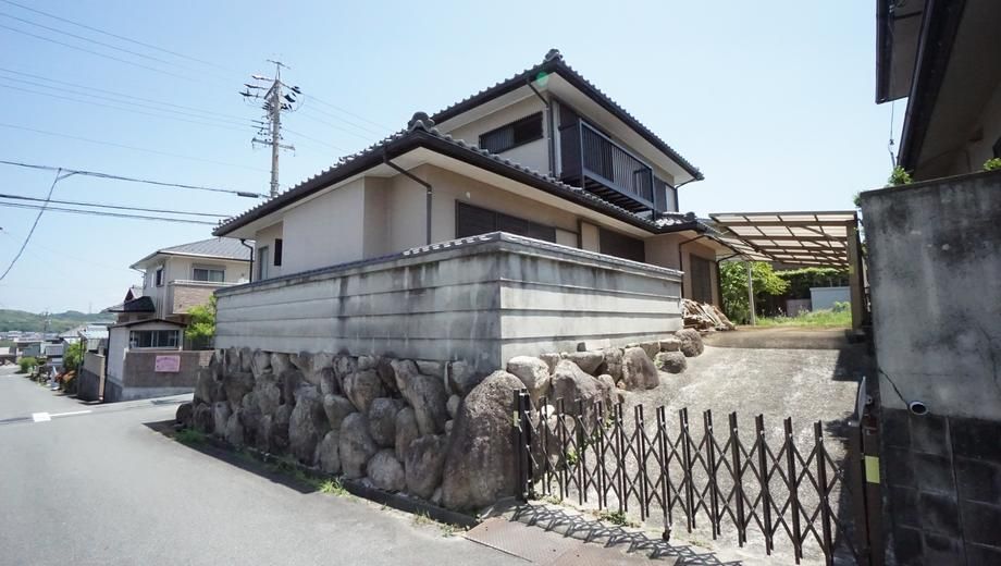 Renovated 6DK House for Sale in Yokkaichi, Mie - Thumbnail 2