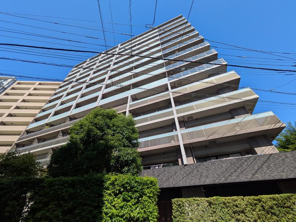 3LDK Apartment for Sale in Urawa-ku, Saitama - 69.28m² - Thumbnail 4