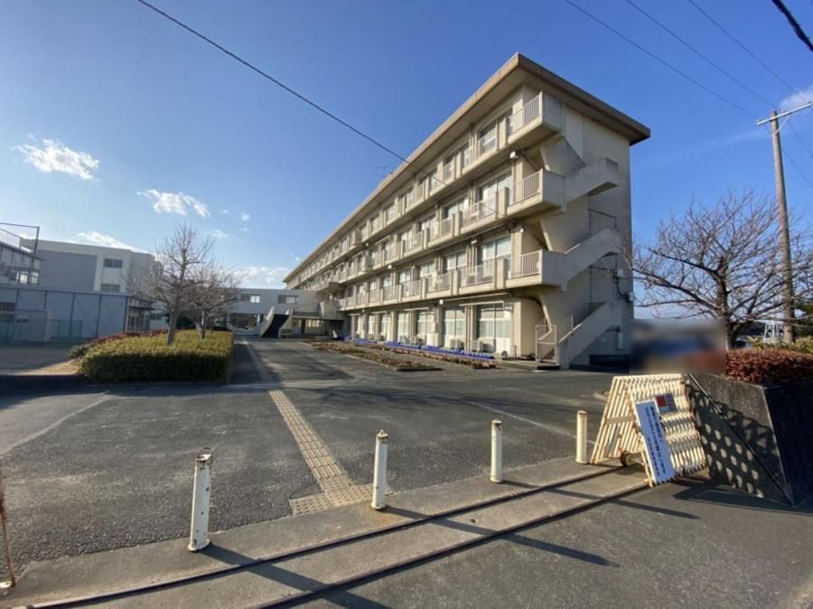 3LDK Detached House in Hamamatsu with 181.98 sqm Land - Thumbnail 4