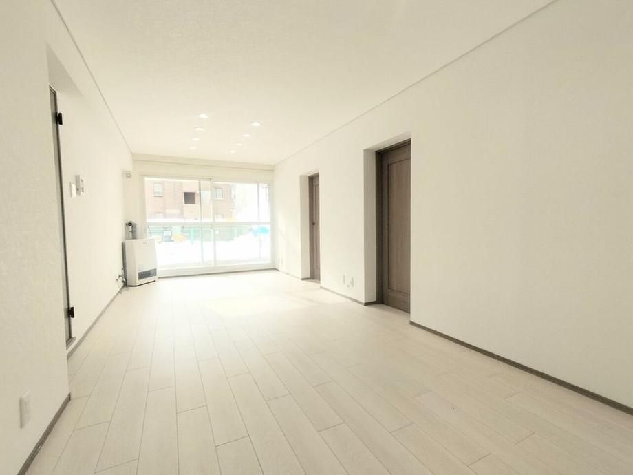 3LDK Renovated Apartment in Sapporo Nishi Ward for 12.99M Yen - Thumbnail 4