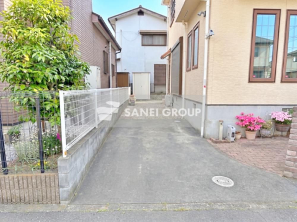 3LDK House for Sale in Tokorozawa, Saitama - 88.6 sqm Land - Thumbnail 2