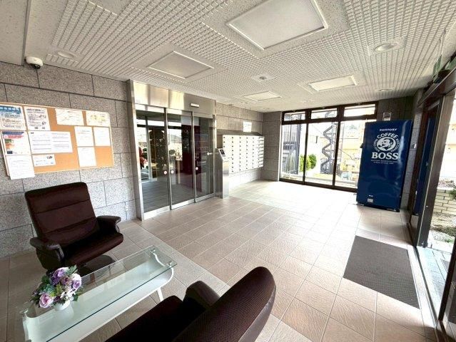 Renovated 2LDK+S Apartment in Aoba Ward, Sendai, 60.5m2 - Thumbnail 4