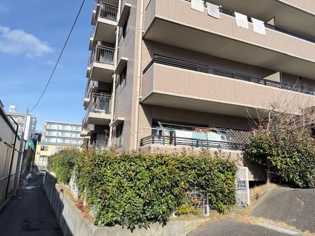 Renovated 4LDK Apartment in Aoba Ward, Sendai - Thumbnail 4