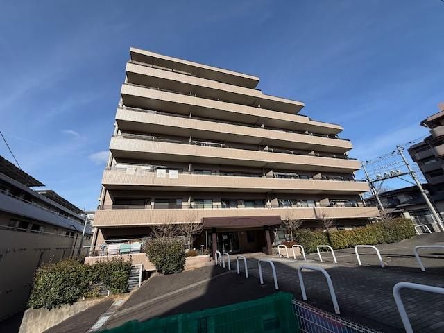 Renovated 4LDK Apartment in Aoba Ward, Sendai - Thumbnail 2