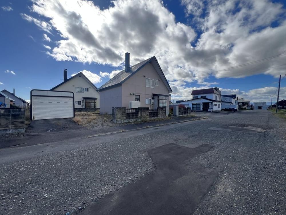 4LDK+S Detached House for Sale in Takikawa, Hokkaido - 500,000 Yen - Thumbnail 4