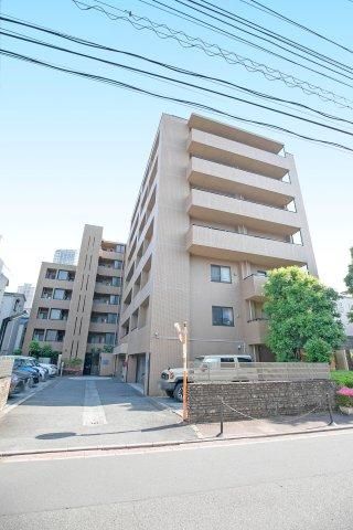 Renovated 3LDK Apartment for Sale in Nakahara-ku, Kawasaki - Thumbnail 2